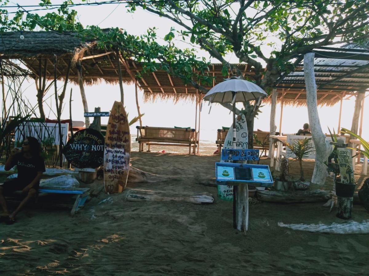 Why Not Bar And Bungalows #2 Pemenang Exterior photo